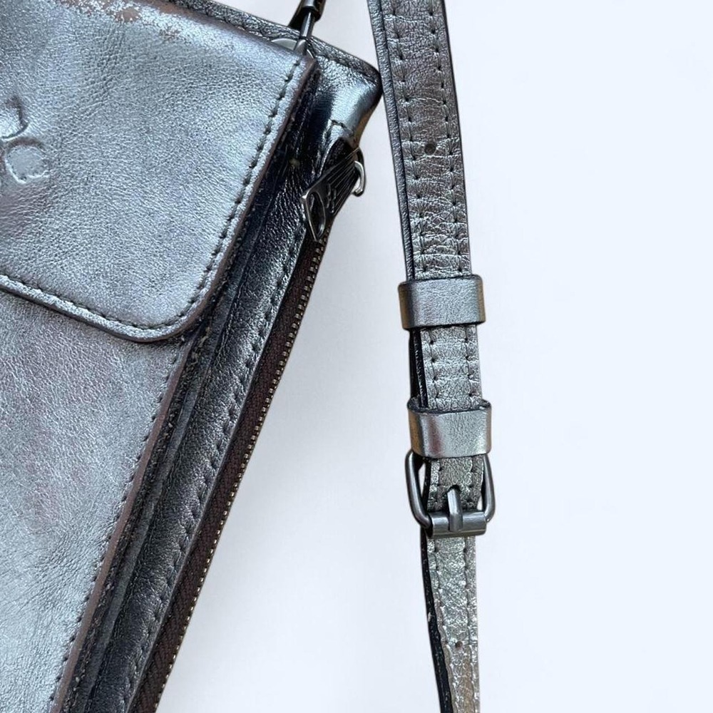 Silver leather crossbody phone bag with adjustable strap by Patricia Nash - Picture 7 of 8